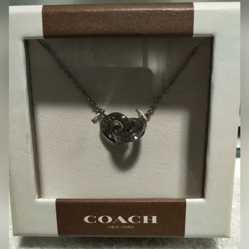 BNWT Coach Box Link Round Sterling Silver Necklace